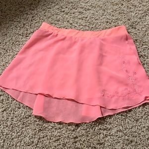 Mirella pull on skirt with embroidered flowers